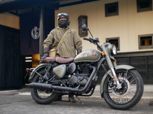 三重県 M様 バイクと服装がお似合いです。今後ともよろしくお願いいたします。