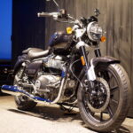 ROYAL ENFIELD　　　　　　　　　　　　　　　　　スーパーメテオ650 STNDARD 新車