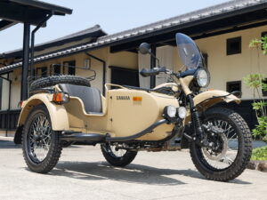 URAL　　　　　　　　　　　　　　　　　　　　　　ギアアップ サハラ 新車