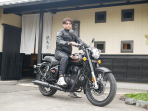 愛知県Ｉ様　母国のオートバイ最高にお似合いです。今後ともよろしくお願いいたします。
