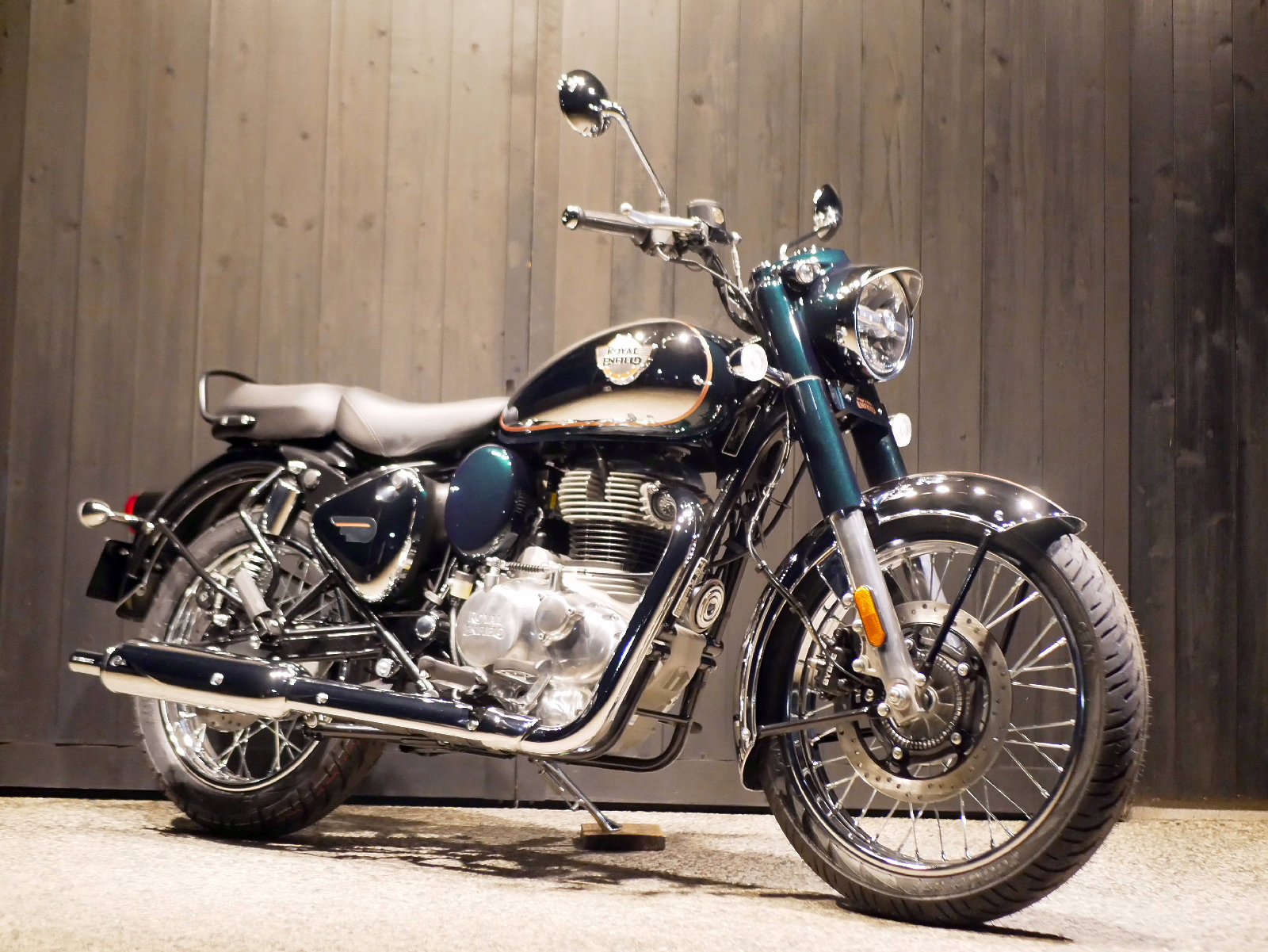 ROYAL ENFIELD　　　　　　　　　　　　　　　　CLASSIC 350 Chrome 新車