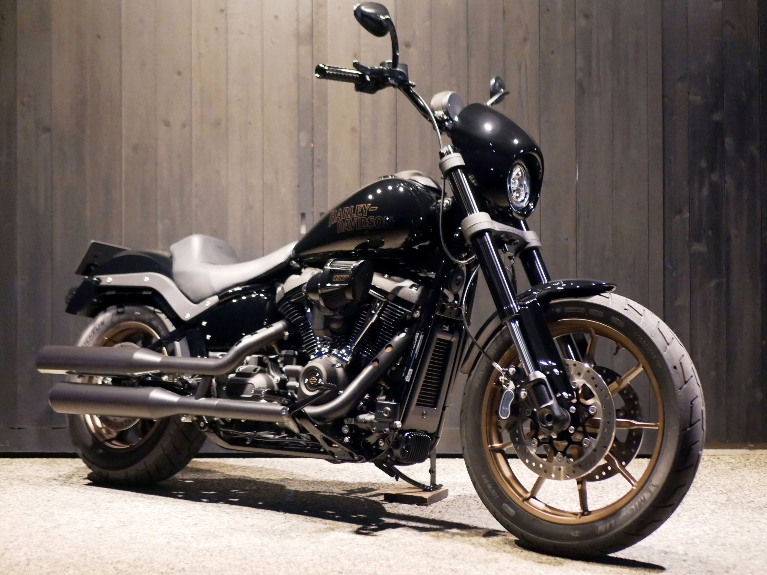 HARLEY-DAVIDSON　　　　　　　　　　　　　　　FXLRS ソフテイルローライダーS