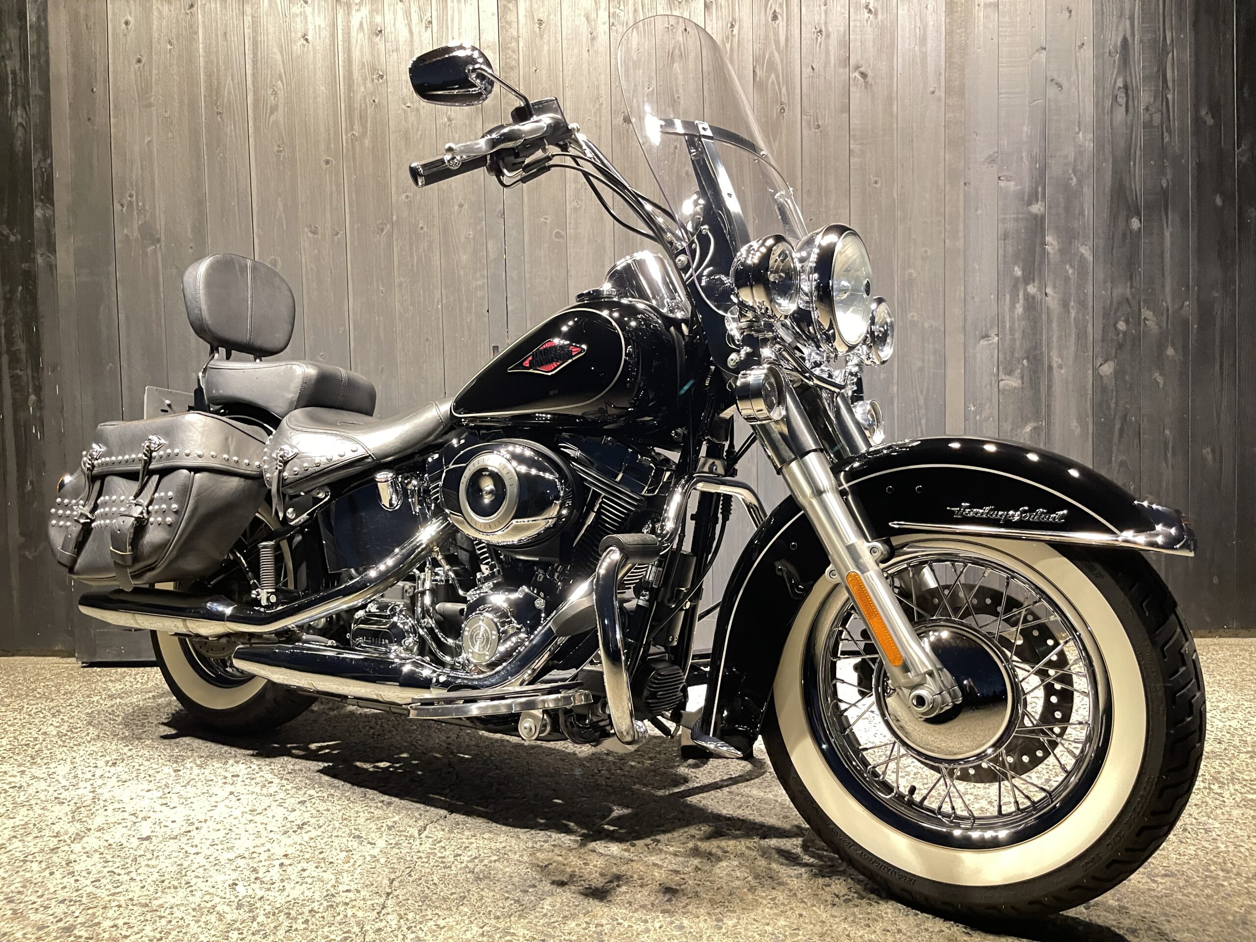HARLEY-DAVIDSON　　　　　　　　　　　　　　　FLSTC ヘリテイジ クラッシック