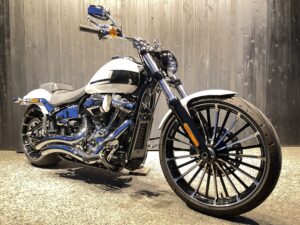 HARLEY-DAVIDSON　　　　　　　　　　　　　　　FXBR ソフテイル ブレイクアウト